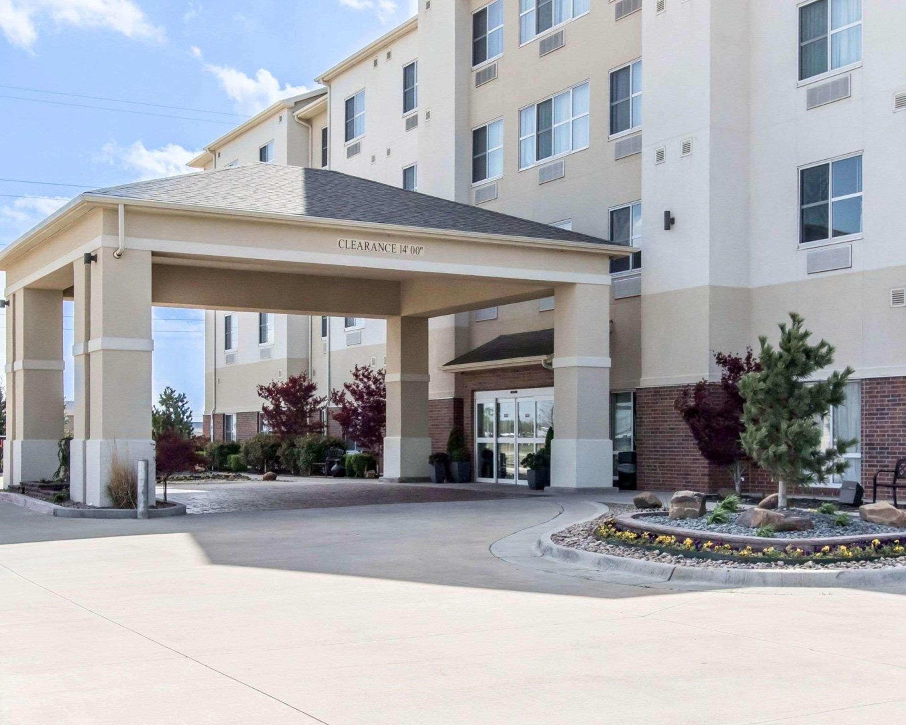 Comfort Inn & Suites Oklahoma City West - I-40 Exterior foto